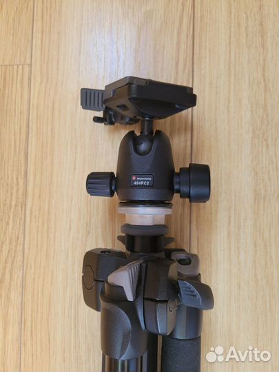 Штатив для фотоаппарата профессиональный