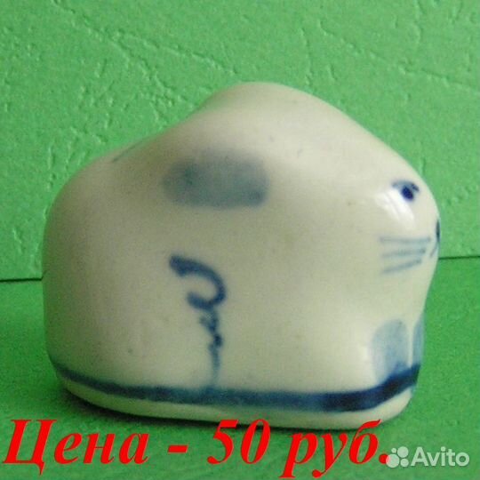 «Зайцы и кролики». Статуэтки. Фарфор. Гжель