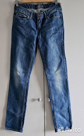 Джинсы женские Levis slight curve classic slim 27