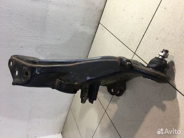 Рычаг передний левый нижний 4864060010