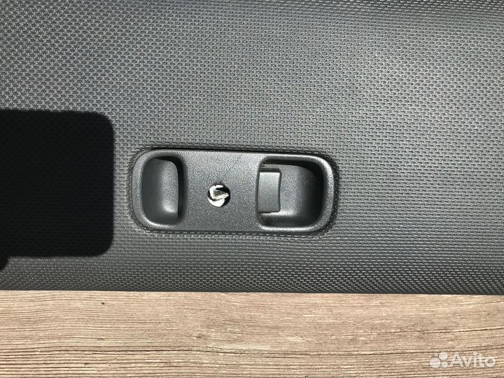 Бардачок верхний Mitsubishi Pajero 3