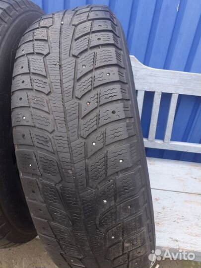 Michelin Latitude X-Ice North 225/70 R16