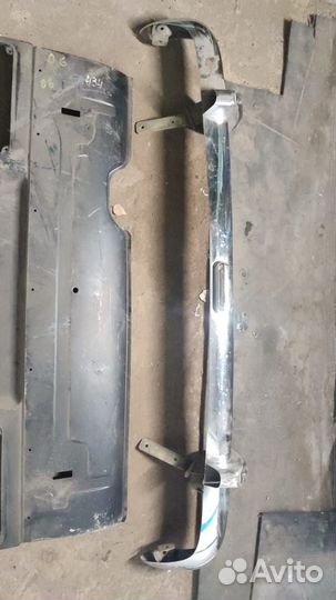 Задний бампер