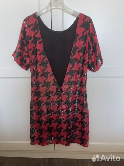 Эффектное платье 44