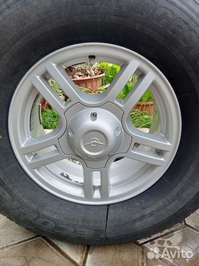 Bridgestone Ecopia EP850 275/70 R16