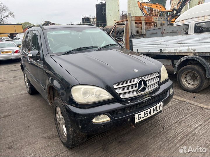В разбор на запчасти Mercedes - ML W163 1998-2004