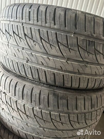 Delinte DS8 285/35 R22 Y