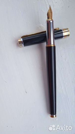 Чернильная ручка