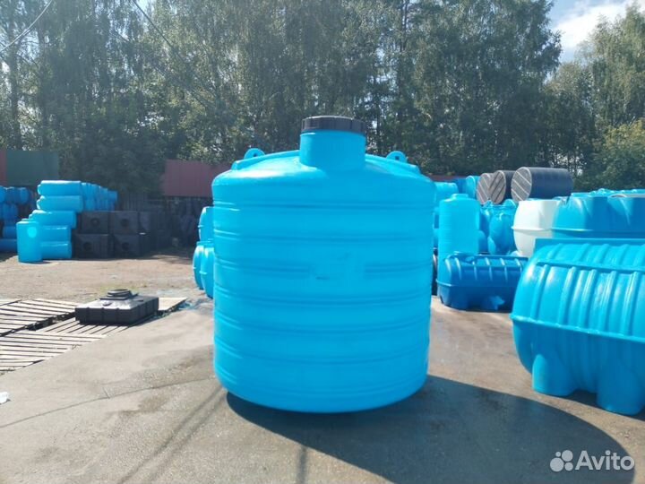 Пластиковая бочка для воды