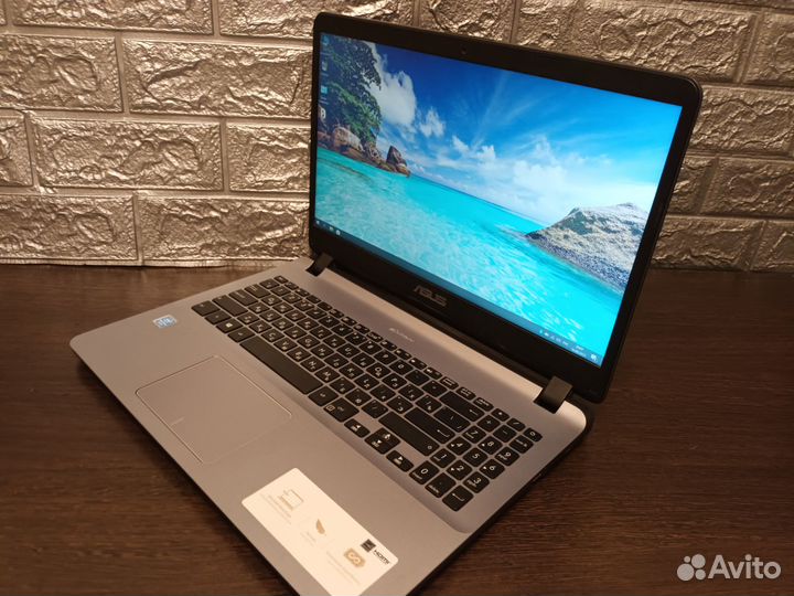 Как новый Asus\Pentium Silver\DDR4\SSD m.2\HDD500