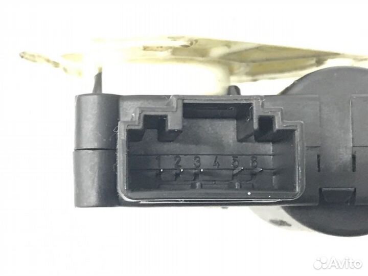 Моторчик заслонки отопителя Audi A8 D3 BVJ 2008