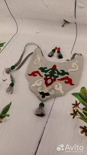 Украшения, изю, нагрудное украшение