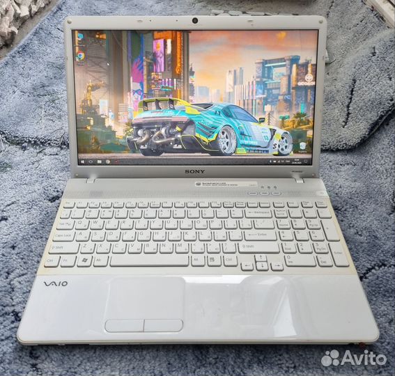 Мощный ноутбук Sony Vaio i3/300HDD/4озу