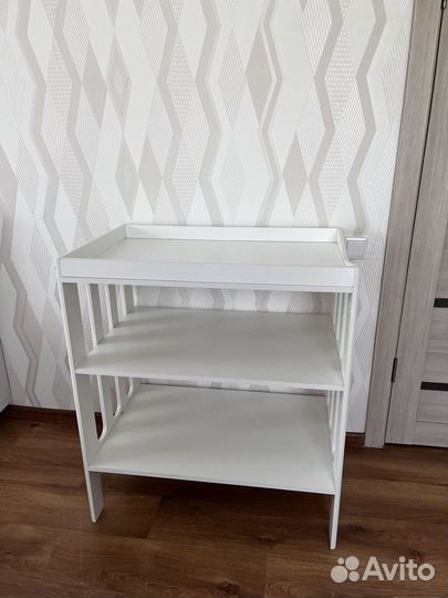 Пеленальный столик