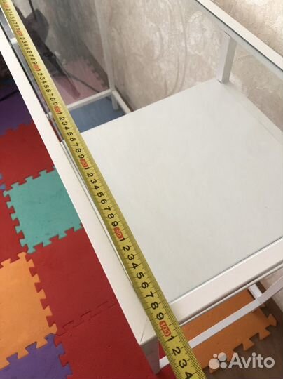 Белый рабочий стол IKEA