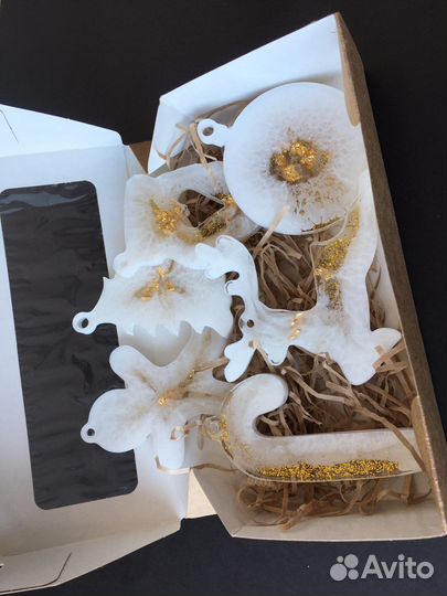 Елочные игрушки из эпоксидной смолы