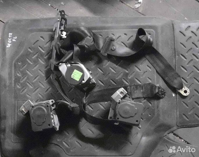 Ремень безопасности VW Passat B5+ 1.8T