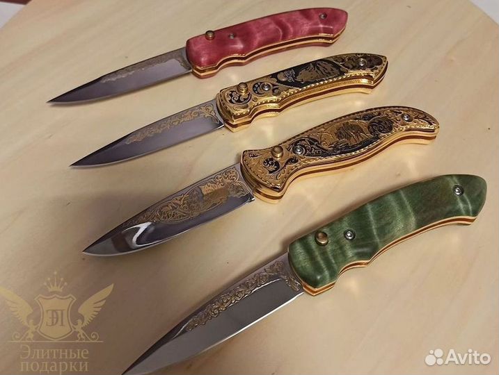 Сувенирный нож складной ручной работы с зёлёной ру