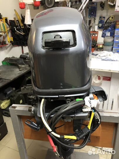 Мотор Yamaha 25