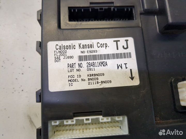 Блок комфорта Nissan Juke, 2011