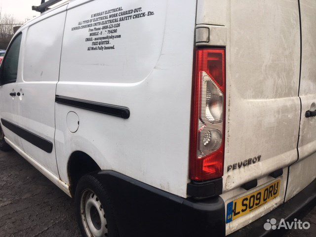 Разбор на запчасти Peugeot Expert