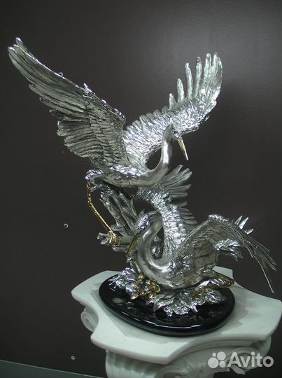 Фигурка аисты