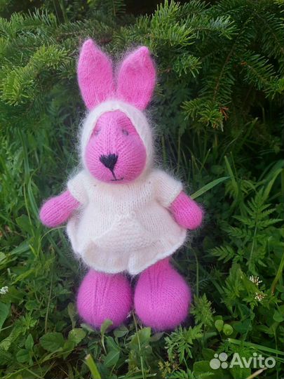 Вязаный зайчик, вязаная игрушка