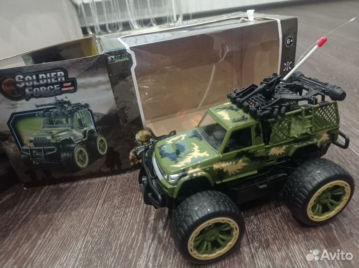 Игрушка большая машинка