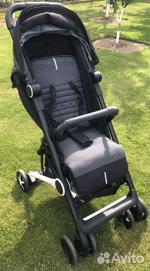 Прогулочная коляска chicco