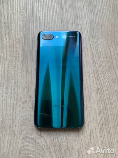 HONOR 10, 4/64 ГБ