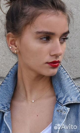 Мастер пирсинга