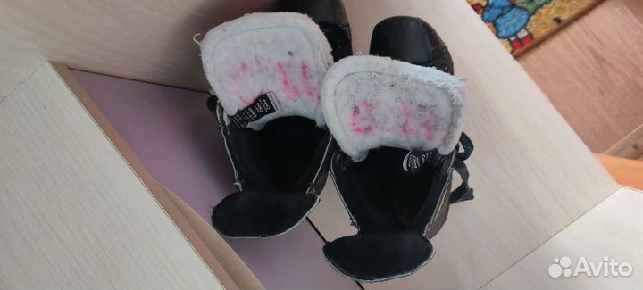 Хоккейные коньки bauer