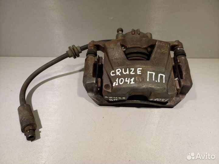 Суппорт передний правый Chevrolet Cruze хэтчбек