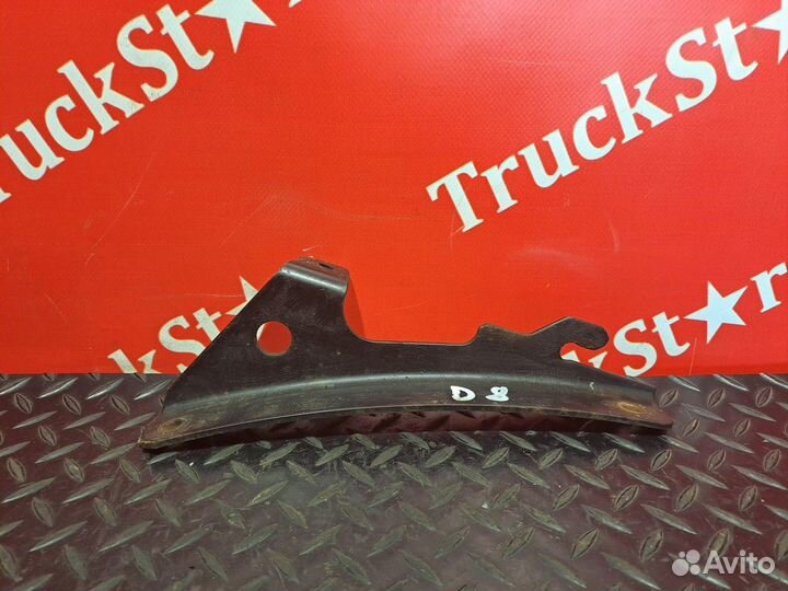 Кронштейн крыла левый Daf XF105