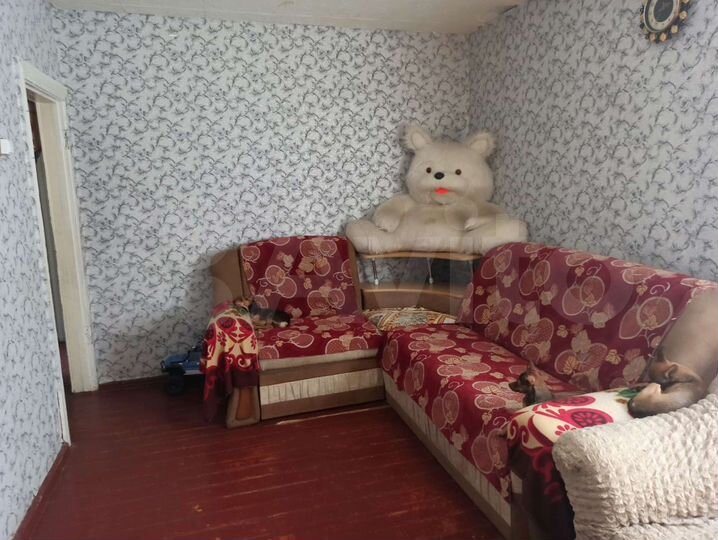 2-к. квартира, 42 м², 1/2 эт.