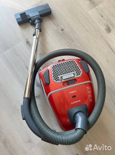 Пылесос scarlett 2200W