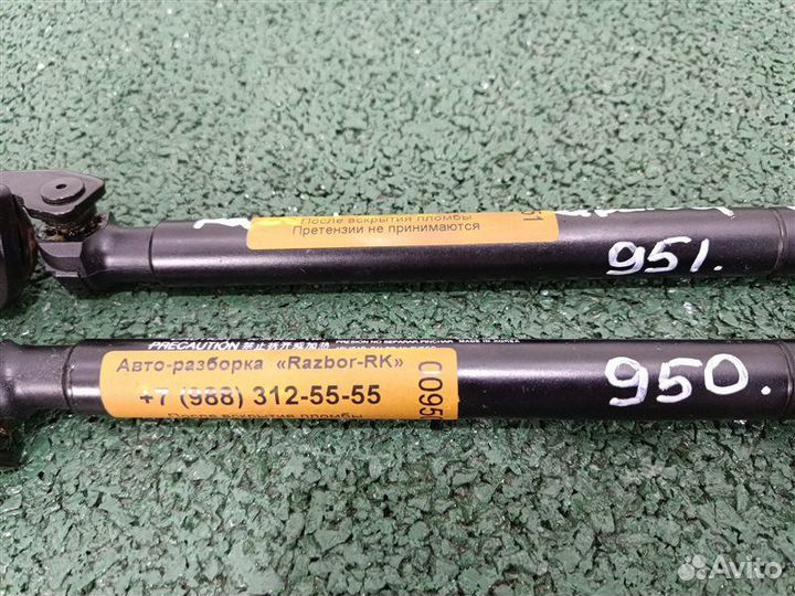 Амортизатор стекла багажника правый Chevrolet