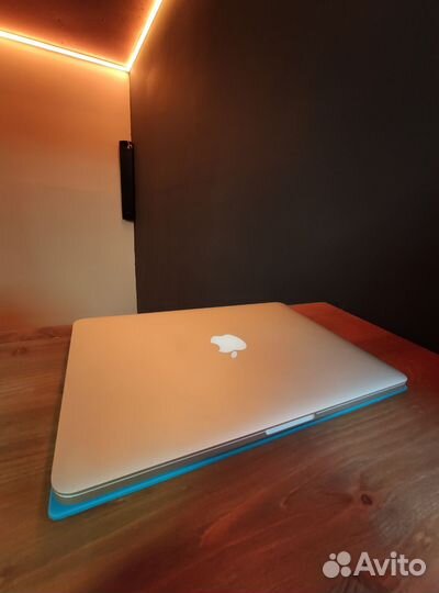 Macbook Pro 13 retina 2015 8/128