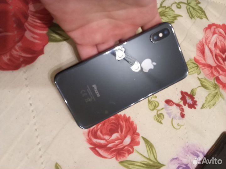 iPhone X, 64 ГБ