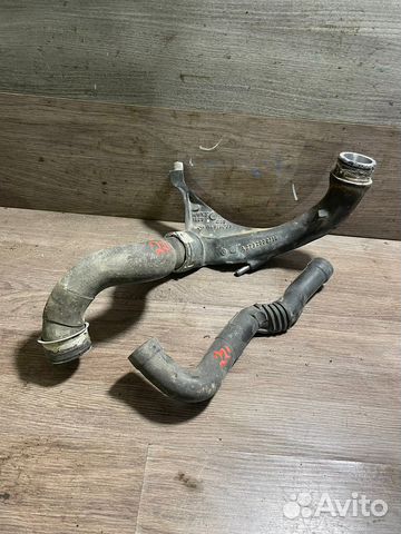 Патрубок охлаждения Мерседес W221 M273 5,5