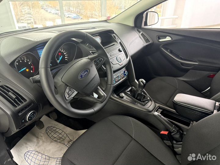 Ford Focus 1.6 МТ, 2016, 124 793 км