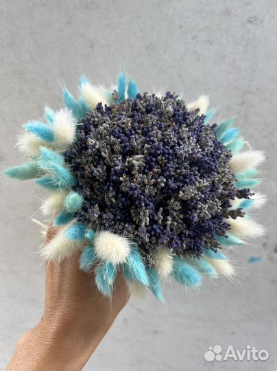Букет с лагурусом и лавандой