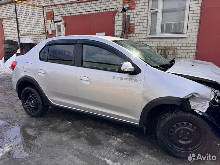 Кузов на запчасти Renault Logan Stepway