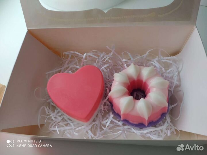 Набор мыла ручной работы в корзине