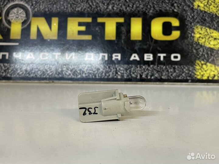 Патрон подсветки номера Teana J31 J32 L33 X-Trail