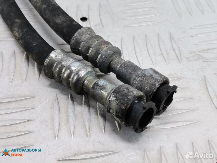 Трубка топливная BMW 5 E39 1997 13311744100