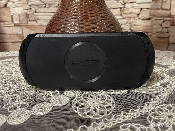 Sony psp 1008 прошитая + много игр