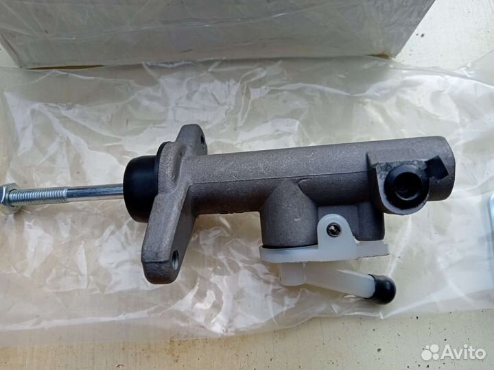 Главный цилиндр сцепления