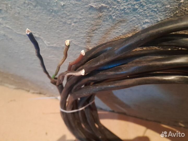 Продам медный кабель 4х10, 4х6. по 10 м