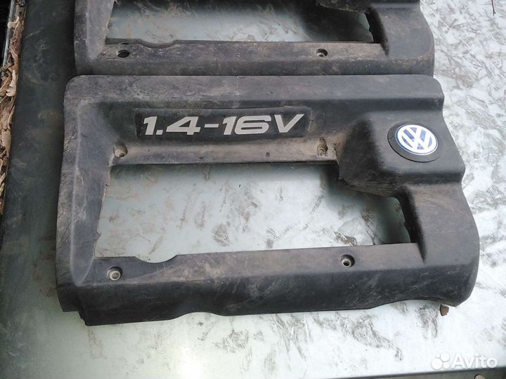 Декоративная крышка накладка двигателя Volkswagen
